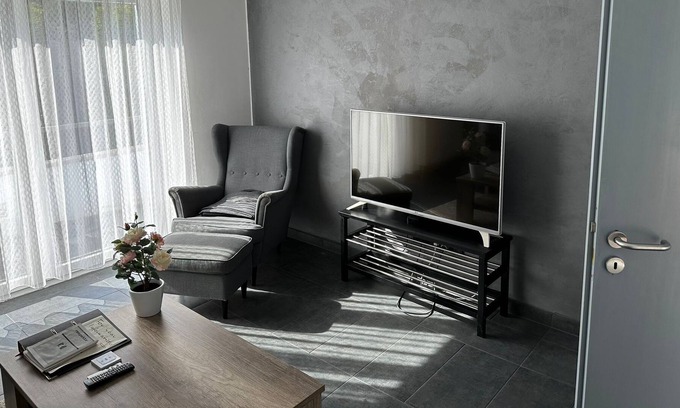 Kaiserslautern Apartamento | KL4: Beautifully renovated TLA/TLF in Kaiserslautern City