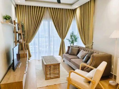 Salak South Apartamento | KLCC View 3BR 3Bath at RC Residence by Rosaz