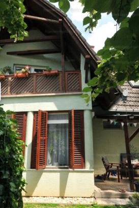 Balatonfoldvar Apartamento | Klebi’s Apartmanház 20