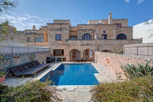 Birbuba Villa | Klementa the Private Villa with Pool in Għarb Gozo