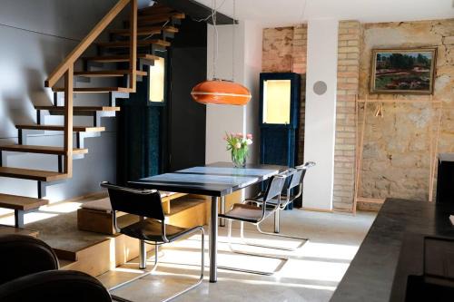Deidesheim Apartamento | Klimatisiertes Loft im Herzen von Deidesheim