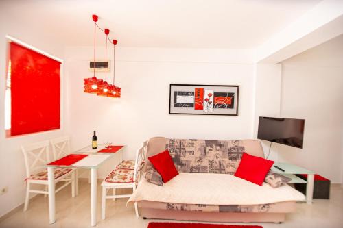 Maini Apartamento | KlubNika