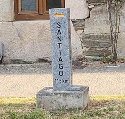 Sarria Apartamento | Km115 CREDENCIAL