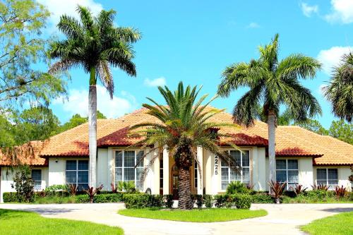 Rural Estates Apartamento | Knickerbocker Estate Home, 9 Private Suites