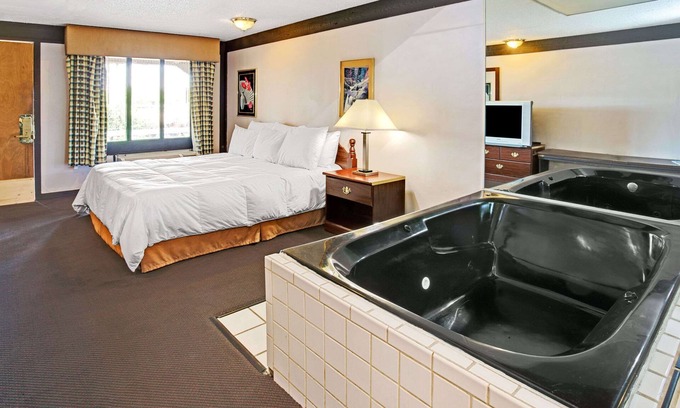 Indianapolis Hotel | Knights Inn Indianapolis