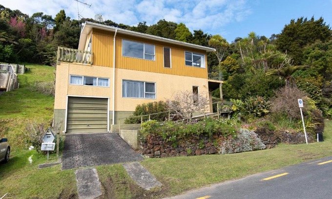 Paihia Casa | Knights Retreat - Paihia Holiday Home