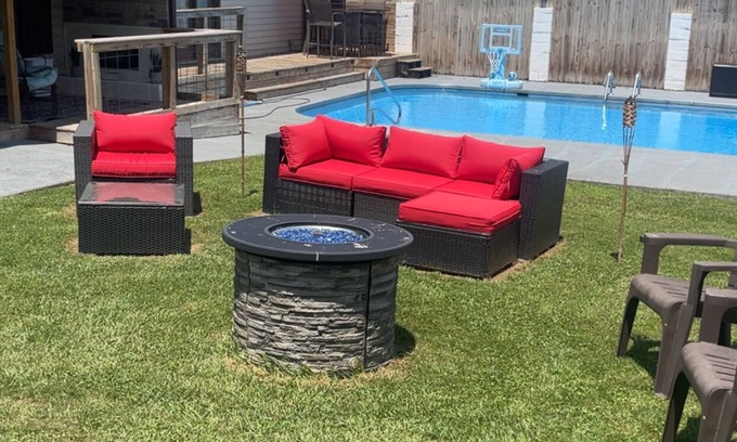 Johnson City Casa | Knob Creek Falls -Private Inground Pool! Best Location in the city!