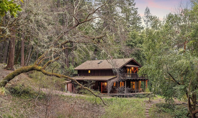 Redwood Valley Casa | Knoll House - 2-bedroom house at Leonard Lake Reserve