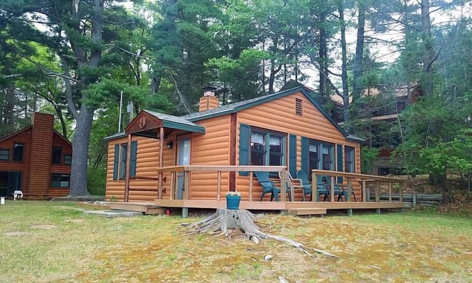 Minocqua Casa | Knotty Pine: Norway - On Lake Minocqua