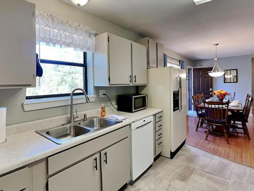 Ruidoso Casa | Knotty Pines Cabin
