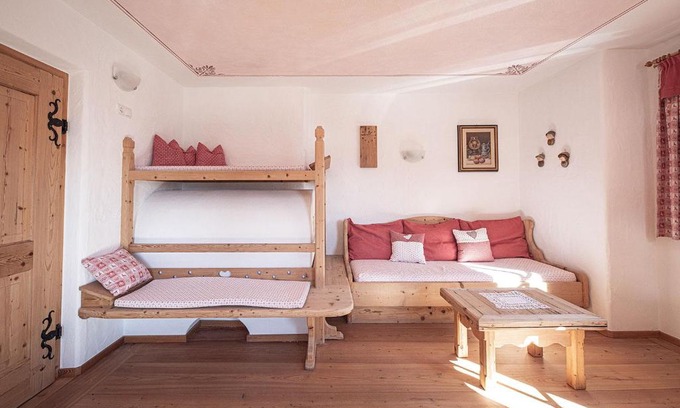 Campo Tures Apartamento | Kofler zw den Wänden Apt Alpenrose