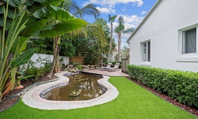 Southwest Casa | Koi Pond Oasis: Near Beach & Downtown