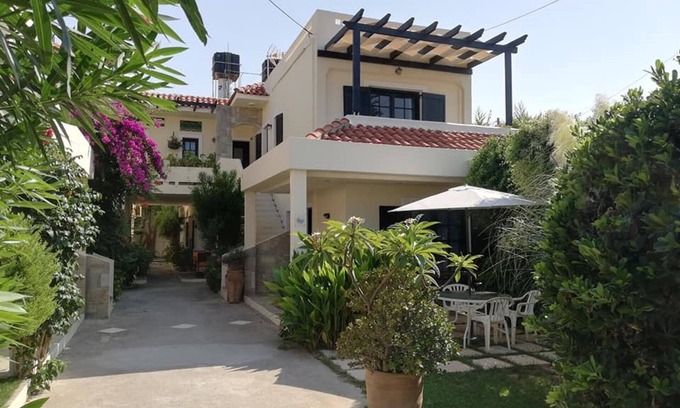 Kokkini Chani Apartamento | Kokkini Hani, Estudio encantador para 1-3 personas, a 100 metros de la playa.