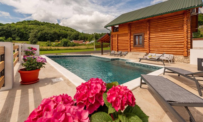 Gospic Casa | Kolibe Lika - The Valley