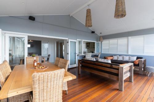 Moffat Beach Casa | Kombali at Moffat Beach