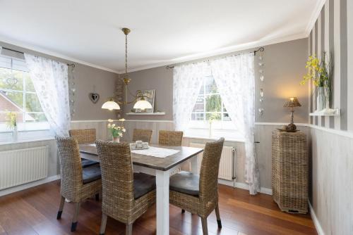 Groemitz Casa | Komfort-Ferienhaus Gröschke Chr-Westphal-Str 17 APPARTO Grömitz