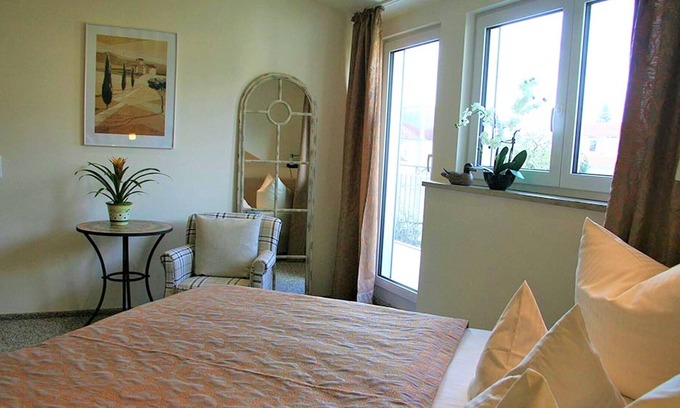 Aschach Apartamento | Suite Confort, 93 m 2, 2 habitaciones, sep. Sala de estar, 2 balcones, baño y ducha, sep. WC