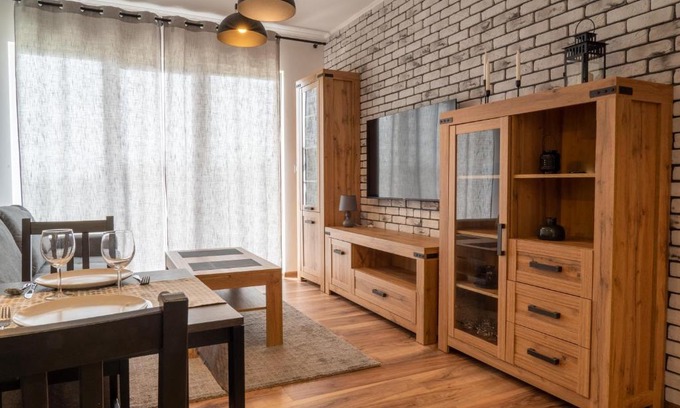 Ozarow Mazowiecki Apartamento | Komfortowy Apartament Nadbrzeżna blisko Warszawy z Parkingiem