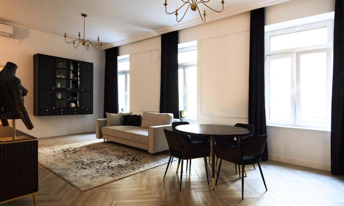 Srodmiescie Apartamento | Komfortowy apartament z parkingiem, 70m2, Śródmieście -klimatyzacja, dostęp na kod-Polonia Resident