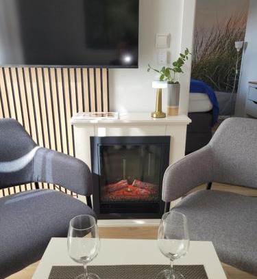 Bad Zwischenahn Apartamento | KomfortPlus modernes Premium Apartment - Top Lage - Balkon - Parkplatz