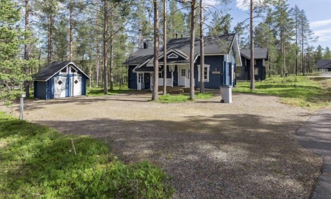 Akaslompolo Casa | Komsikko b by Interhome