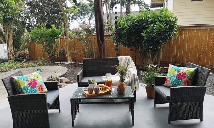 Kona Palisades Casa | Kona Studio + 2 Small Bonus Rooms, Big Covered Patio, Near Beaches /Airport