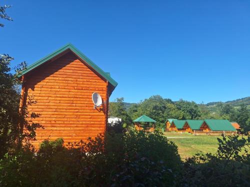 Mojkovac Otro | Konaci Očeva Zemlja Vikendica i Bungalovi