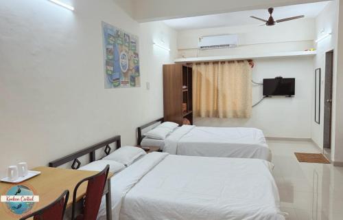 Kankavali Apartamento | Konkan Central Kankavali AC Family Room