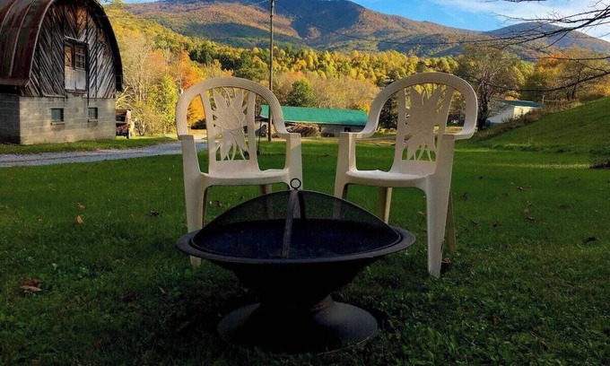 Damascus Casa | Konnarock Homestead w/ Mountain View, VA Creeper Trail/Appalachian Trail local