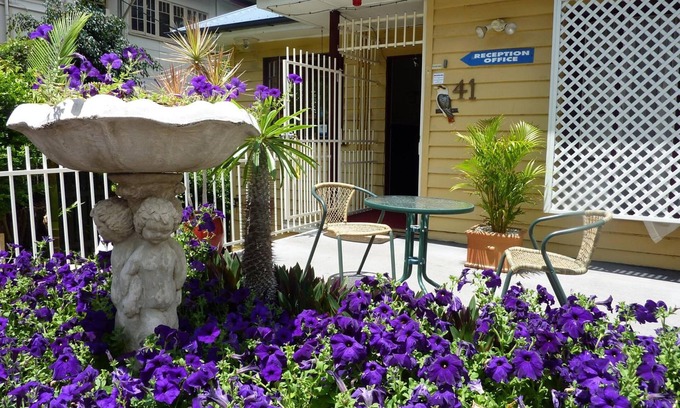 Spring Hill Casa | Kookaburra Inn