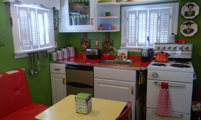 North Belle Vernon Cabaña | Romántico, elegante retro es lo que viene a la mente cuando se describe esta Hideaway única