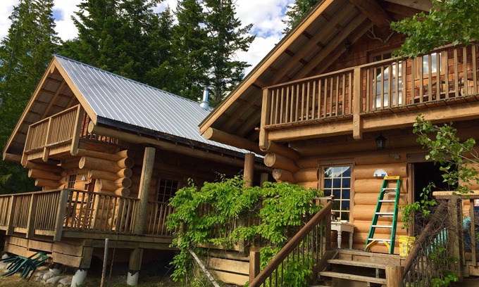 Boswell Casa | Kootenay Lake Lodge Waterfront Log Chalet - justo en el agua - wifi gratis