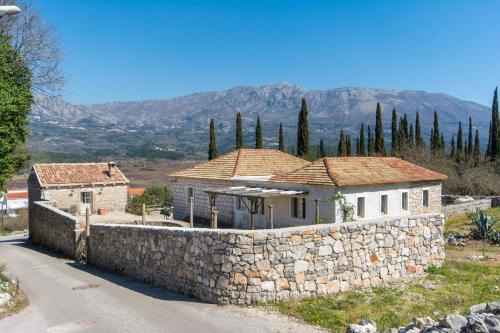 Gruda Casa | Koraćeva kuća