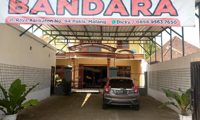 Asrikaton Casa | BANDARA syariah dekat pintu tol pakis, malang