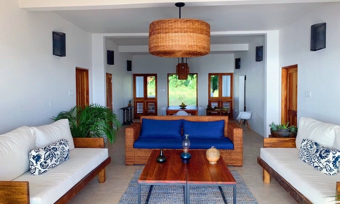Treasure Beach Apartamento | Kotch Oceanfront Villa de dos dormitorios en Treasure Beach