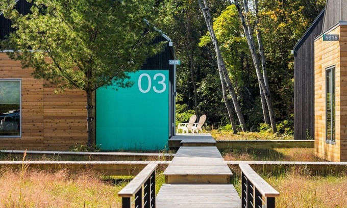 Acme Casa | KOTI 3 (Two Bedroom) Traverse City's Scandinavian Cabins, vacation home on TART & mins to Traverse C