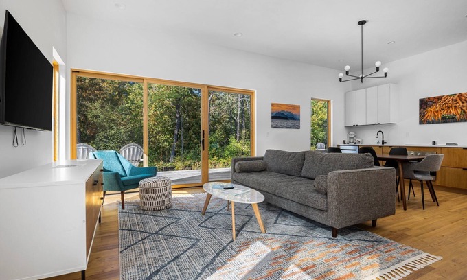 Acme Casa | KOTI 7 (Two Bedroom) Traverse City's Scandinavian Cabins, vacation home on TART & mins to Traverse C