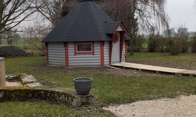 Oucques Chalet De Esquí | Kotta grill
