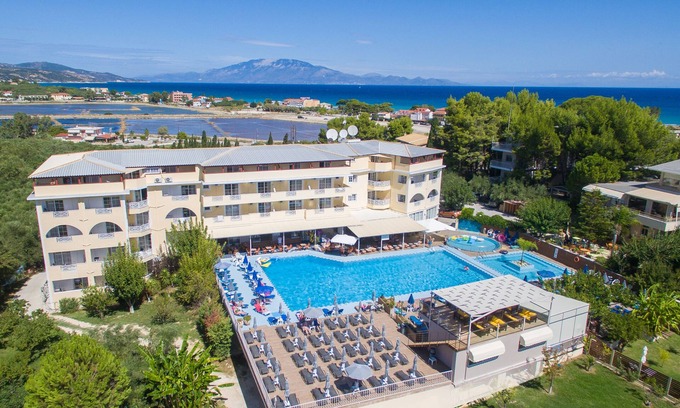 Alykes Apartamento | Koukounaria Hotel & Suites