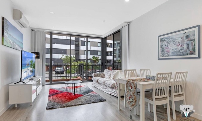 Penrith Apartamento | KozyGuru | Penrith | 2 Bed 2 Bath Apt Free Parking