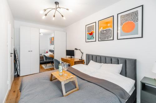 Podgorze Apartamento | Kraków Bagry Apt - Parking, Balcony, Workspace - by Rentujemy
