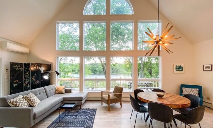 Accord Casa | Kripplebush Hollow - Sunny & Cozy in Stone Ridge