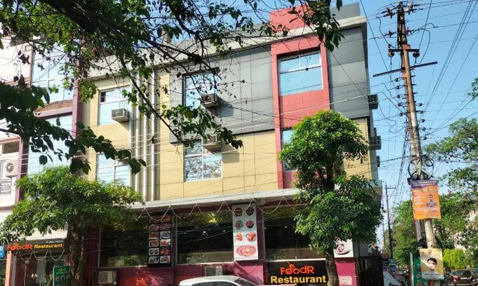 Gomti Nagar Hotel | Krishna Galaxy