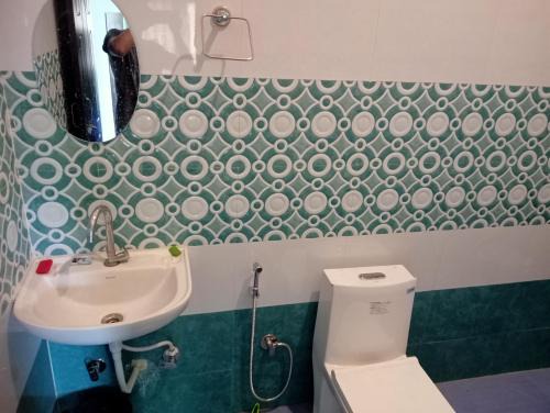 Sirala Hotel | Krishna Hotel & Restaurant
