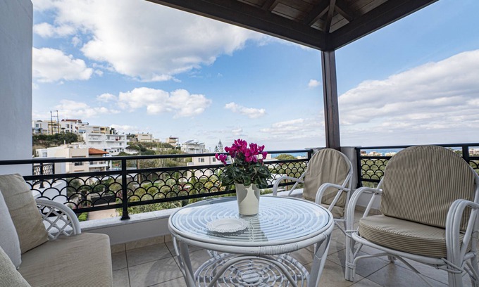 Sfakaki Villa | Krissa Villa, 4 BD, Piscina Privada, BBQ