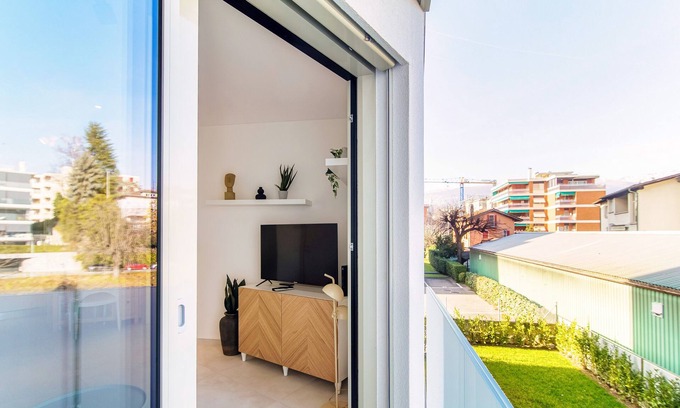 Massagno Apartamento | Kristall 9