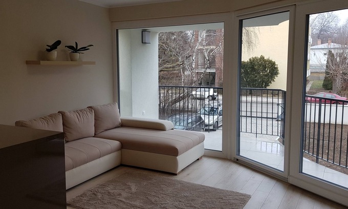Balatonalmadi Apartamento | Residencia Kriszta en el centro cerca de la playa