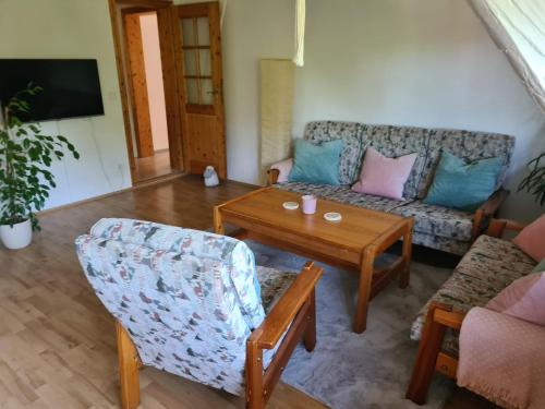 Hof Redentin Apartamento | Krusenhagen Apartment with Garden, cleaning included
