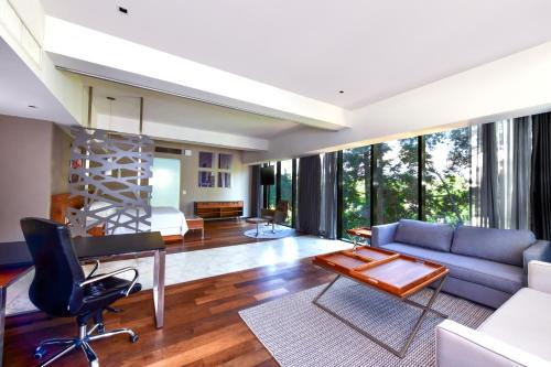 Coyoacán Hotel | Krystal Grand Suites Insurgentes