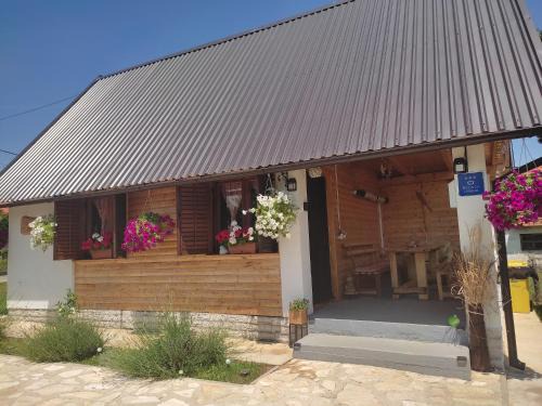 Gospic Casa | Kuća za odmor Antonija